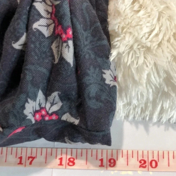 🌸NEW🌸 D & CO. Floral Top - Picture 7 of 7